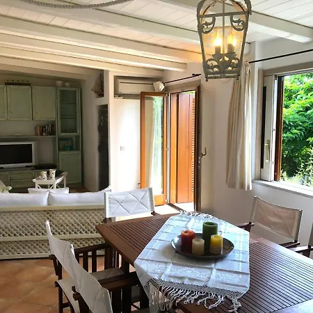 Sterlizia - 2 Steps From The Beach! - Hébergement de vacances Olbia