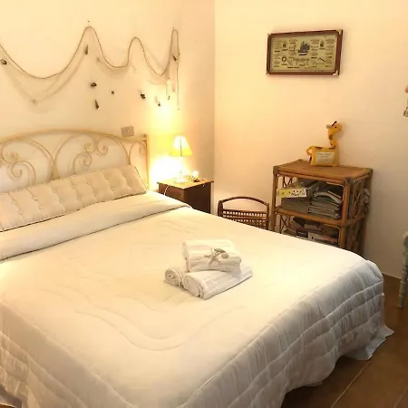 Sterlizia - 2 Steps From The Beach! - Semesterbostad Olbia