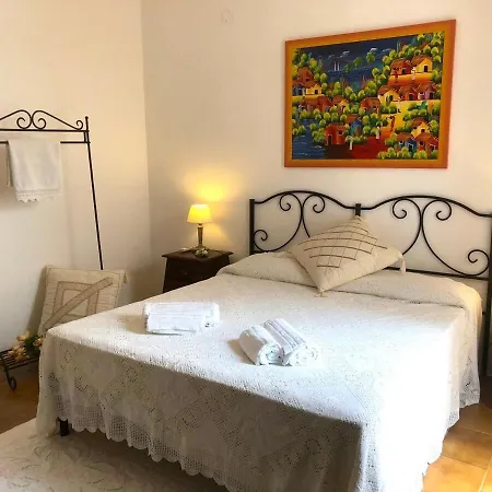 Sterlizia - 2 Steps From The Beach! - Semesterbostad Olbia
